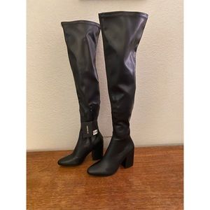 |NWT| Forever 21 Size 5.5 Over the Knee Heeled Boots